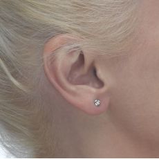 14K White Gold Kid's Stud Earrings - Circle of Splendor - Large