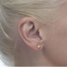 14K Yellow Gold Kid's Stud Earrings - Pearl & Flower