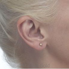 14K Yellow Gold Kid's Stud Earrings - Flowering Pearl - Small